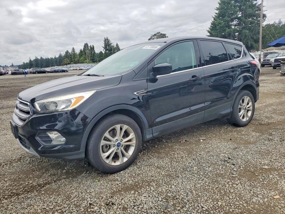 2017 FORD ESCAPE SE - 1