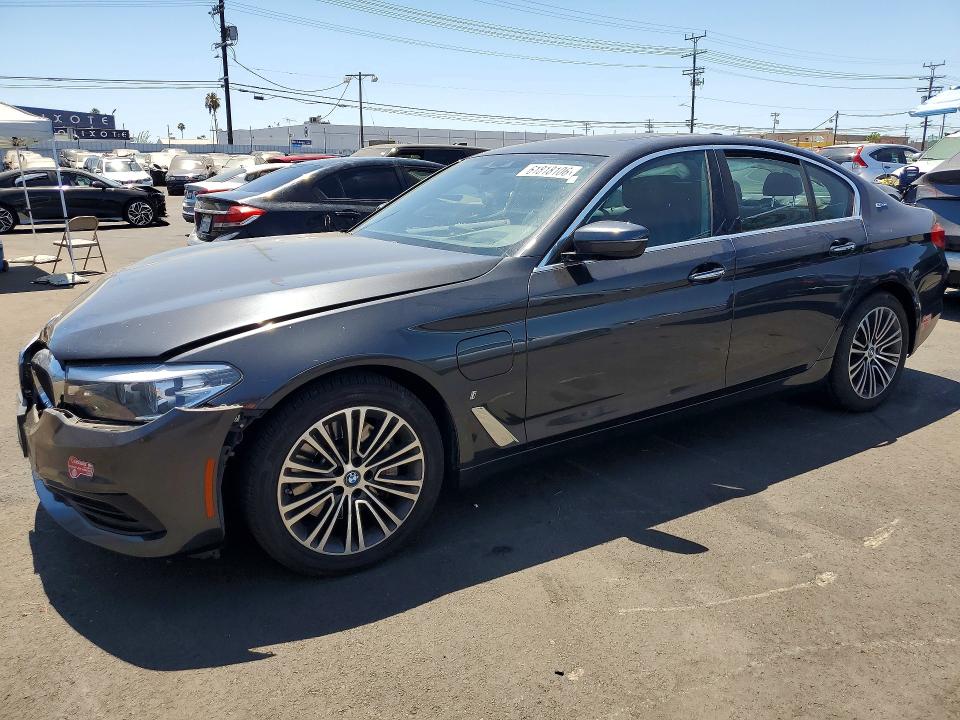 2018 BMW 530E - 1