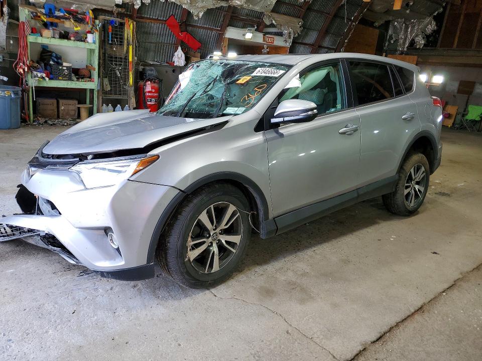 2018 TOYOTA RAV4 XLE - 1