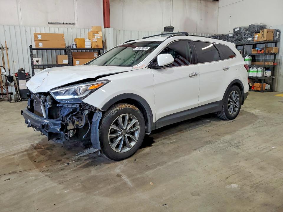 2018 HYUNDAI SANTA FE SE - 1