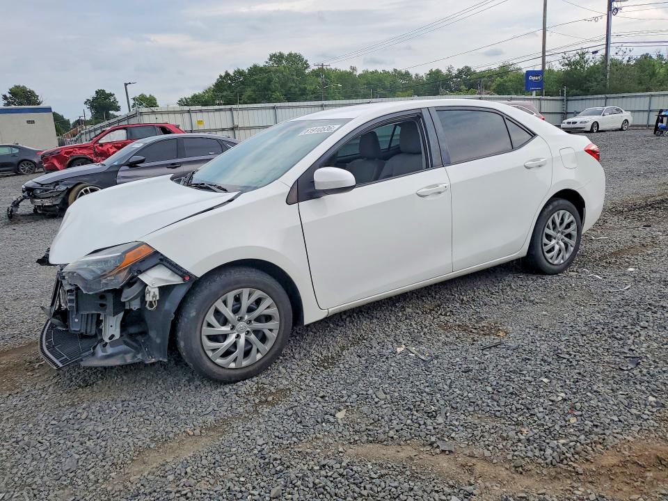 2018 TOYOTA COROLLA LE - 1