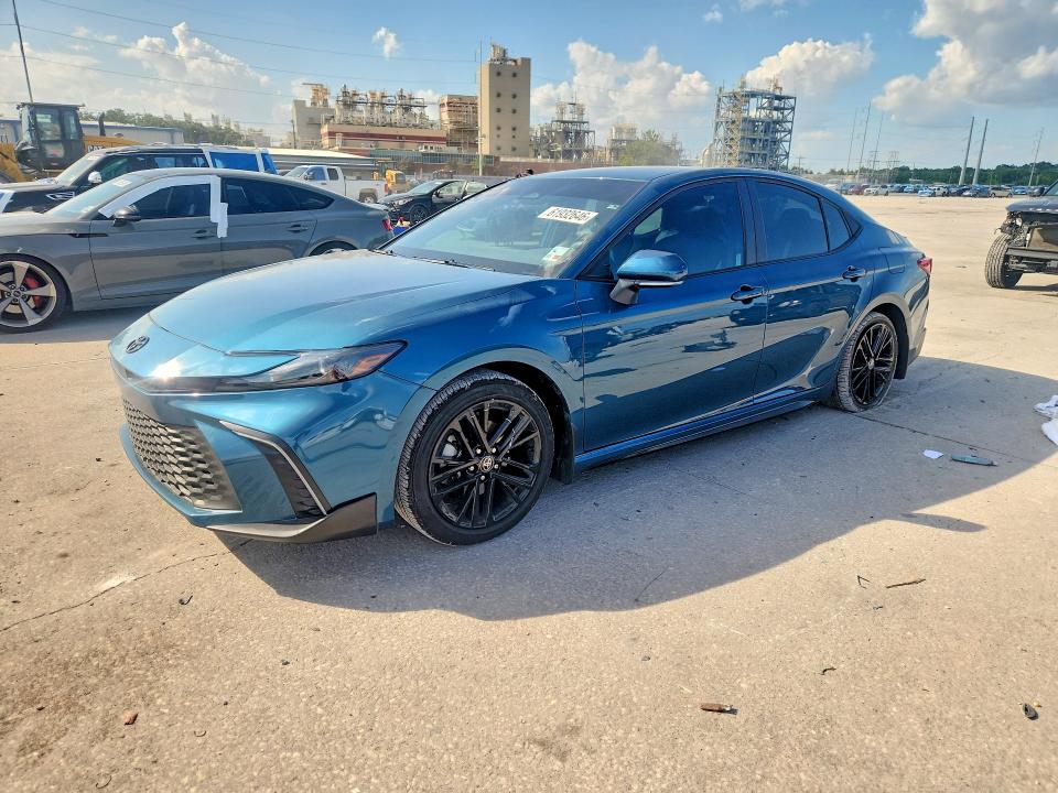 2026 TOYOTA CAMRY SE - 1
