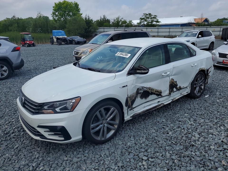 2017 VOLKSWAGEN PASSAT R-LINE - 1