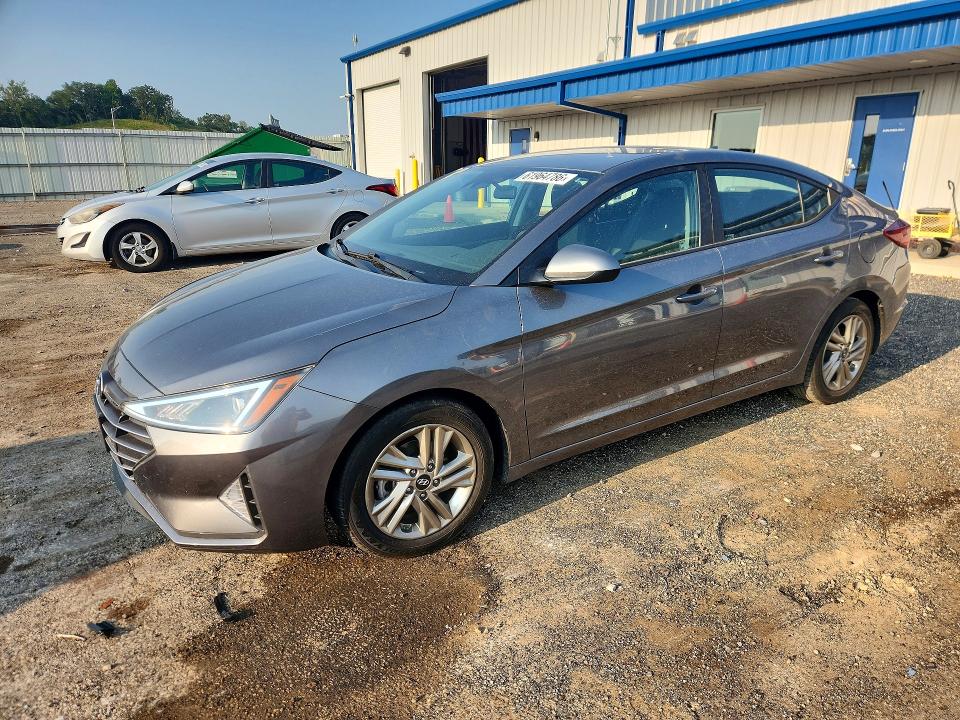 2020 HYUNDAI ELANTRA SEL - 1