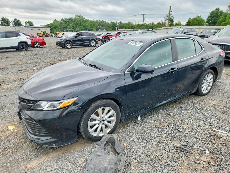 2019 TOYOTA CAMRY LE - 1