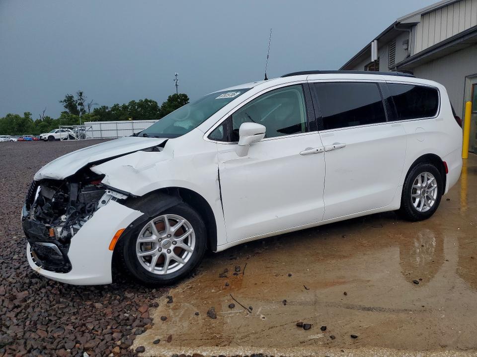 2022 CHRYSLER PACIFICA TOURING L - 1
