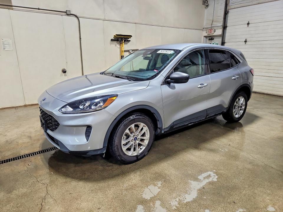 2022 FORD ESCAPE SE - 1