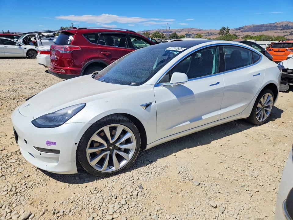 2018 TESLA MODEL 3 - 1