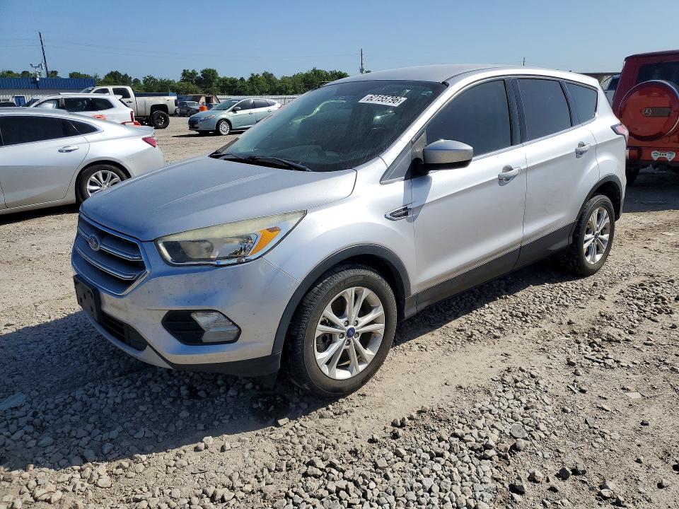 2017 FORD ESCAPE SE - 1