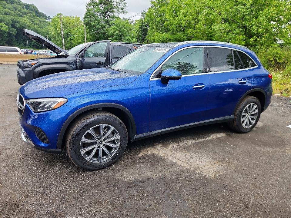 2025 MERCEDES-BENZ GLC 300 4MATIC - 1