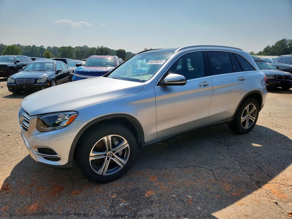 2017 MERCEDES-BENZ GLC 300 - 1