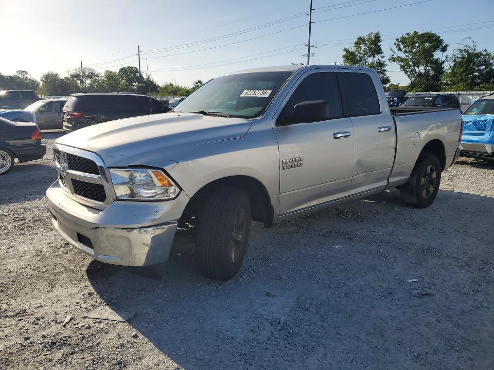 2018 RAM 1500 SLT - 1