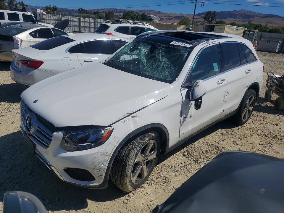 2019 MERCEDES-BENZ GLC 300 4MATIC - 1
