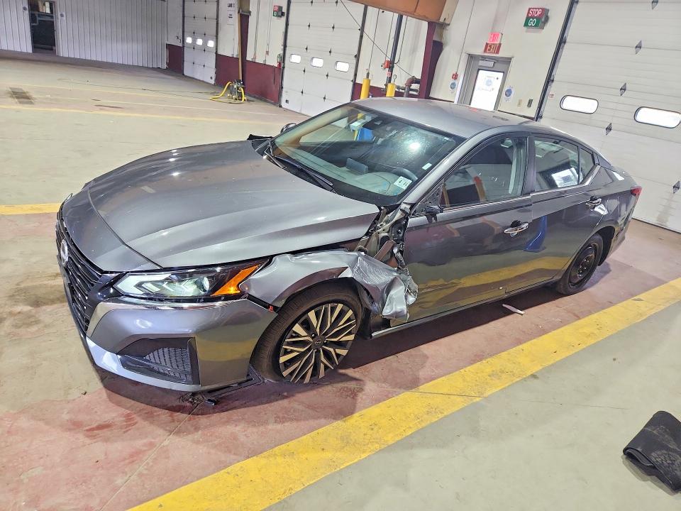 2025 NISSAN ALTIMA SV - 1