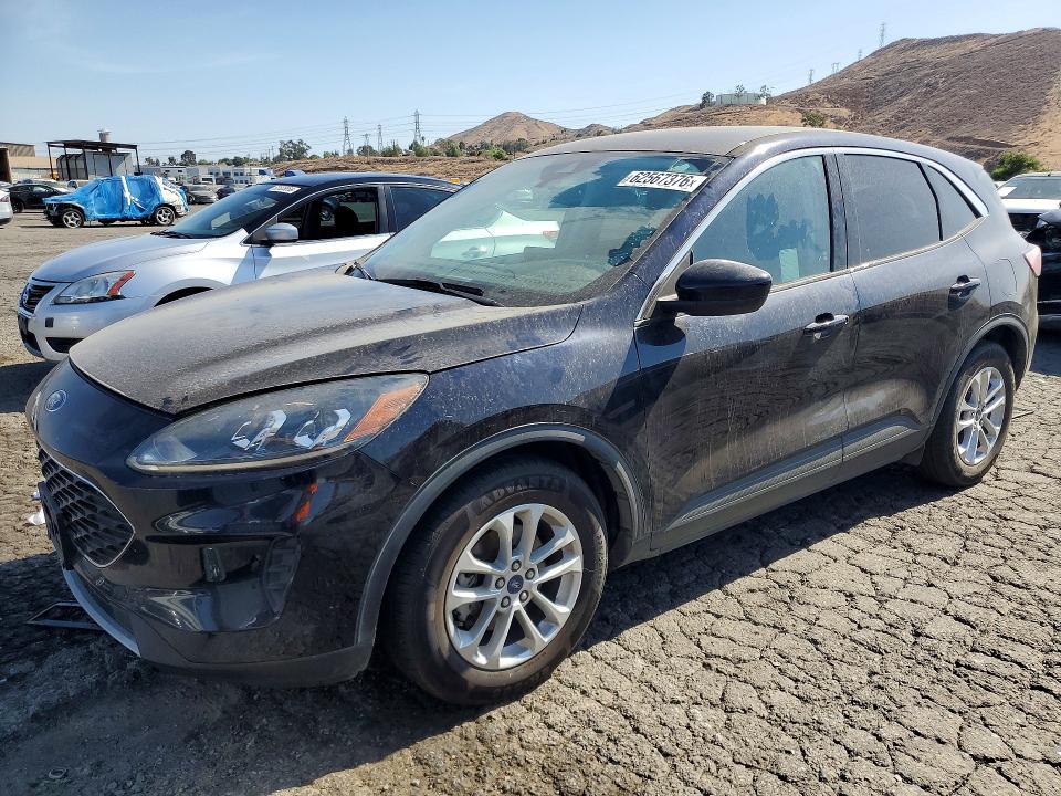 2021 FORD ESCAPE SE - 1