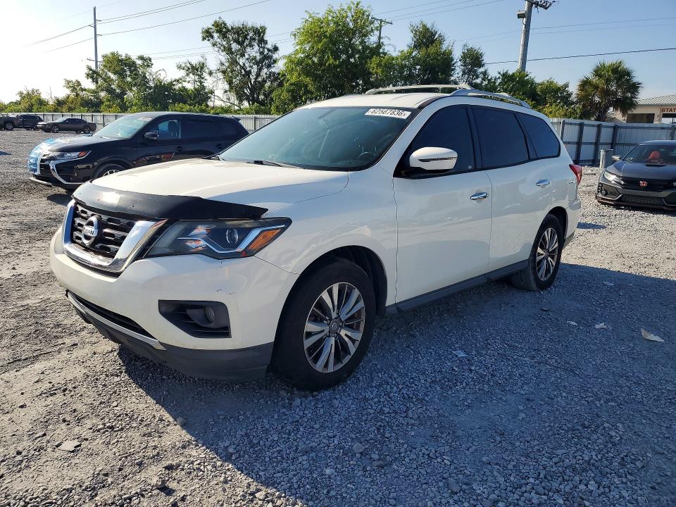 2018 NISSAN PATHFINDER SV - 1