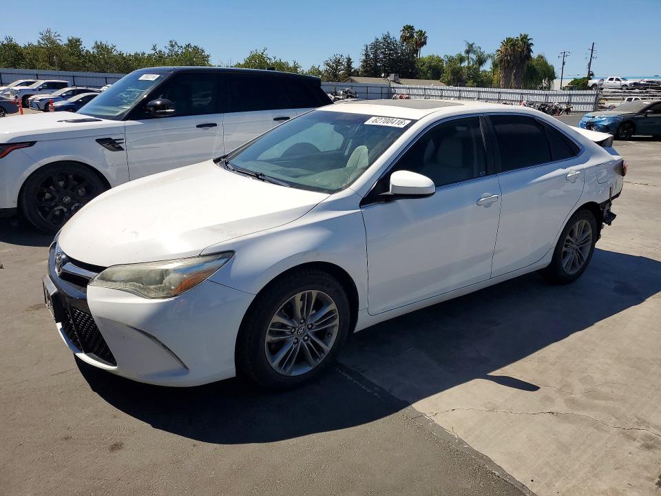 2017 TOYOTA CAMRY SE - 1