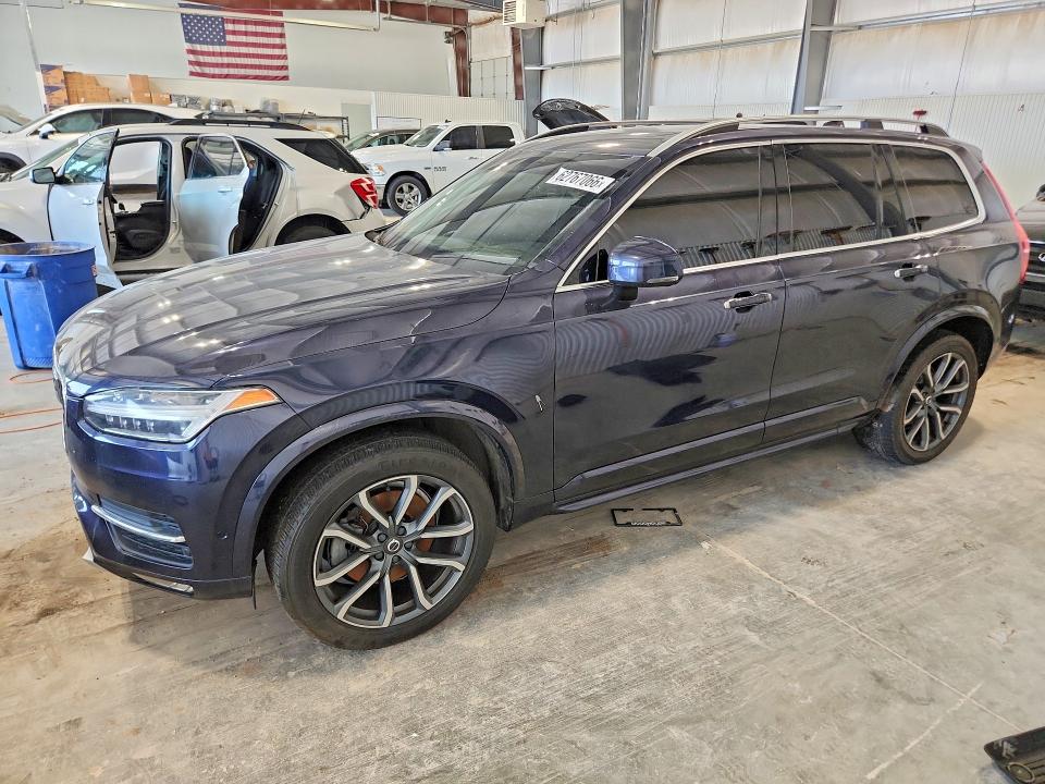 2017 VOLVO XC90 T6 - 1