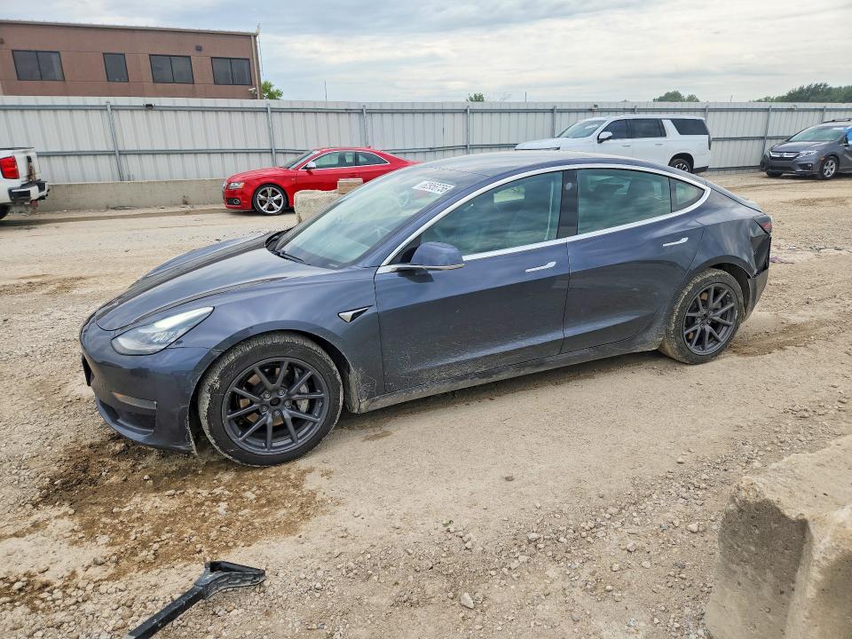 2020 TESLA MODEL 3 - 1