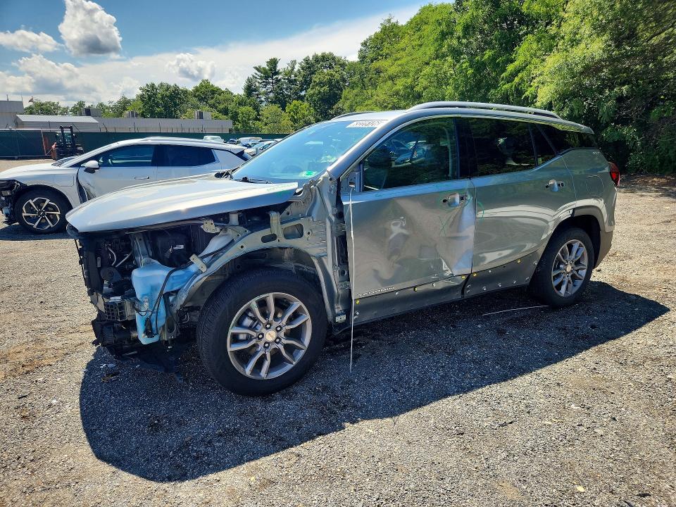 2024 GMC TERRAIN SLT - 1