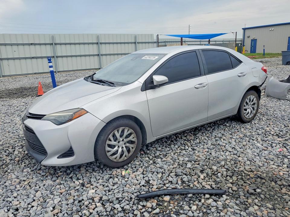 2018 TOYOTA COROLLA LE - 1