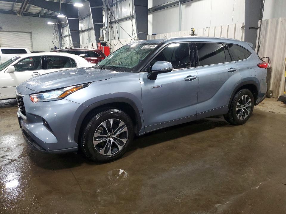 2020 TOYOTA HIGHLANDER HYBRID XLE - 1