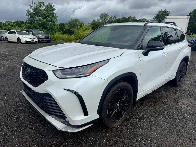 2024 TOYOTA HIGHLANDER XSE - 1