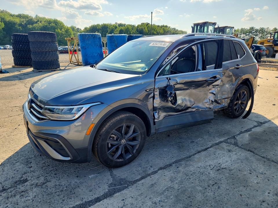 2023 VOLKSWAGEN TIGUAN SE - 1