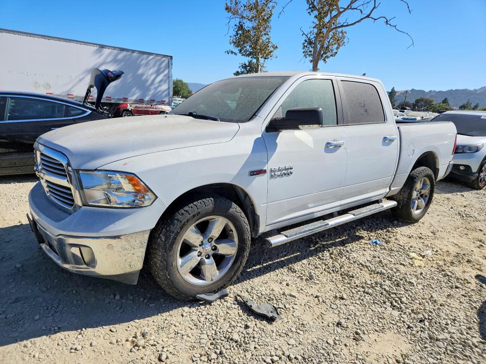 2017 RAM 1500 SLT - 1