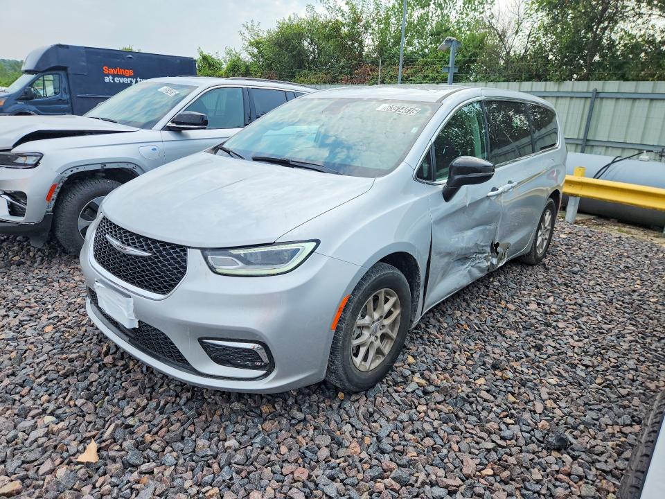 2024 CHRYSLER PACIFICA TOURING L - 1