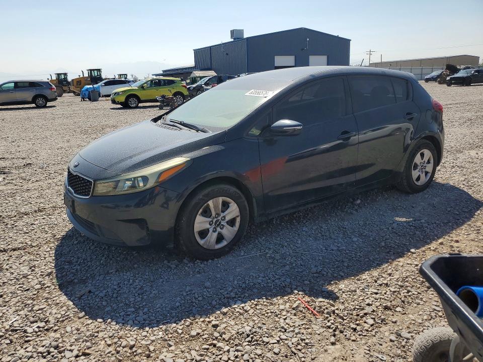 2017 KIA FORTE5 LX - 1