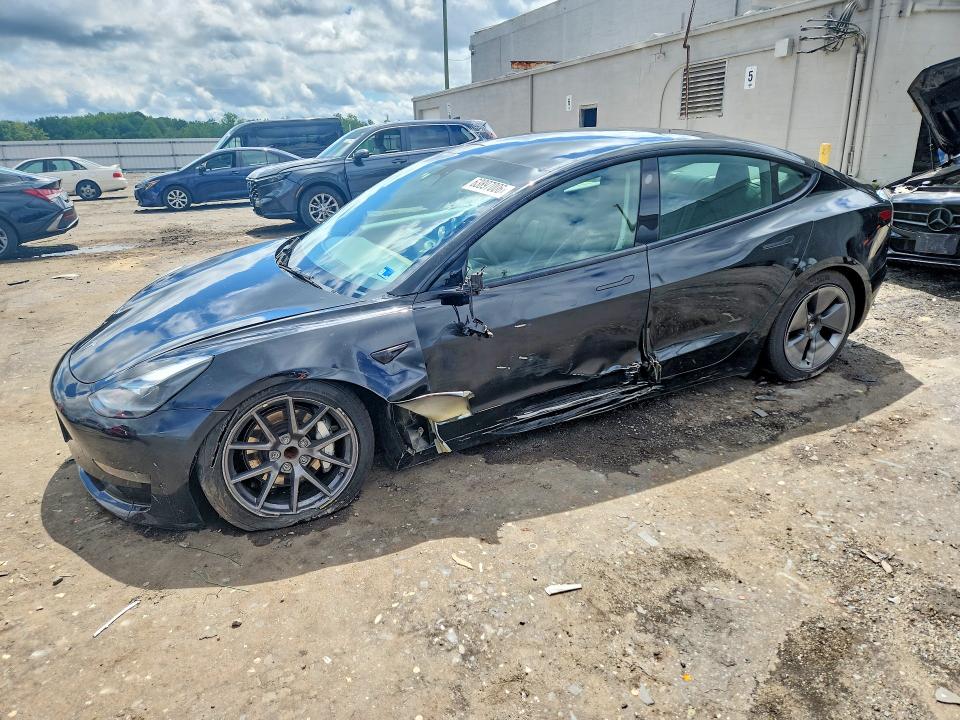 2022 TESLA MODEL 3 - 1