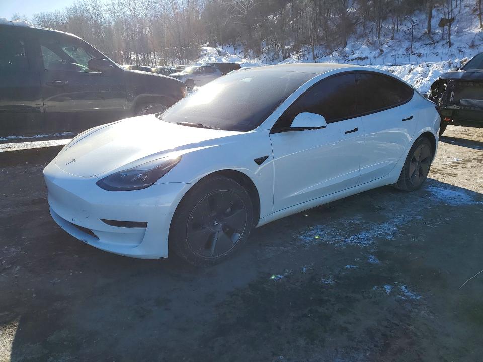 2022 TESLA MODEL 3 - 1