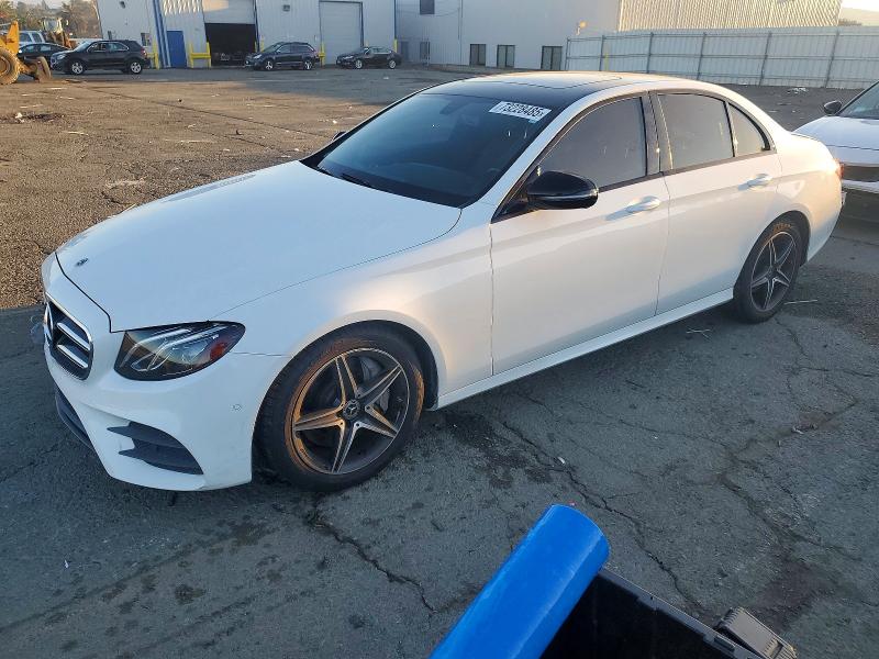 2018 MERCEDES-BENZ E 300 - 1