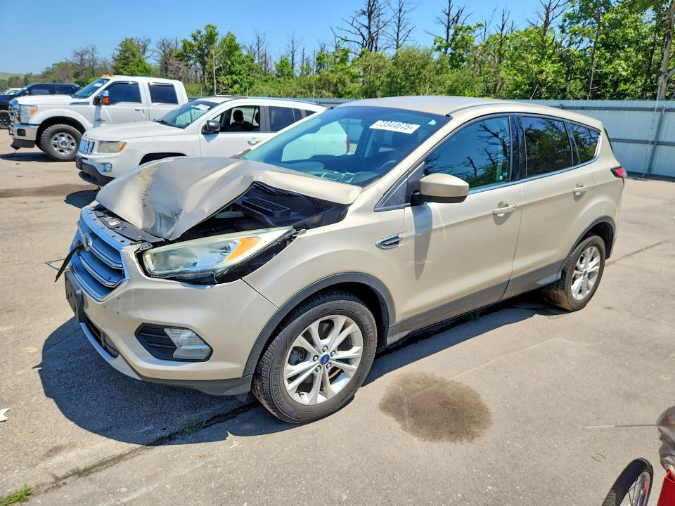 2017 FORD ESCAPE SE - 1