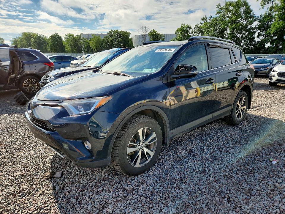 2017 TOYOTA RAV4 XLE - 1