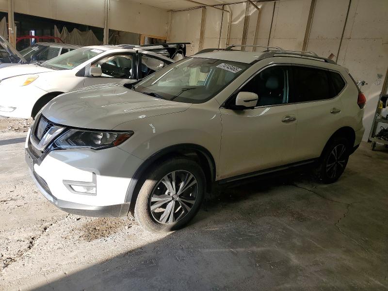 2017 NISSAN ROGUE SV - 1