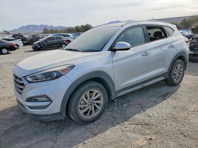 2017 HYUNDAI TUCSON SE - 1