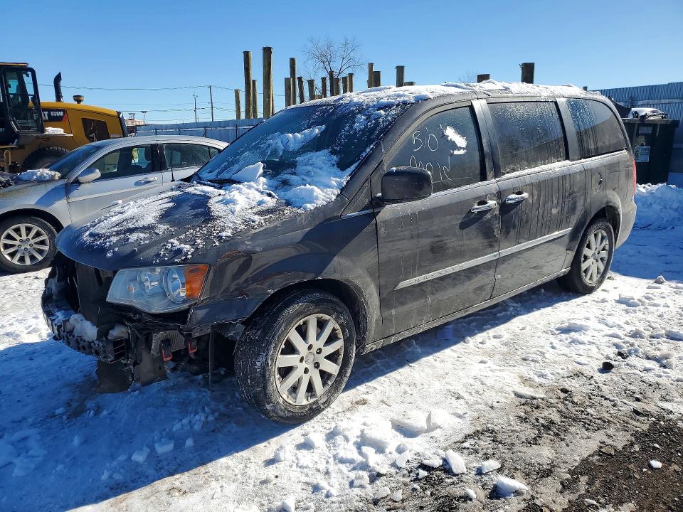 2016 CHRYSLER TOWN AND C - 1