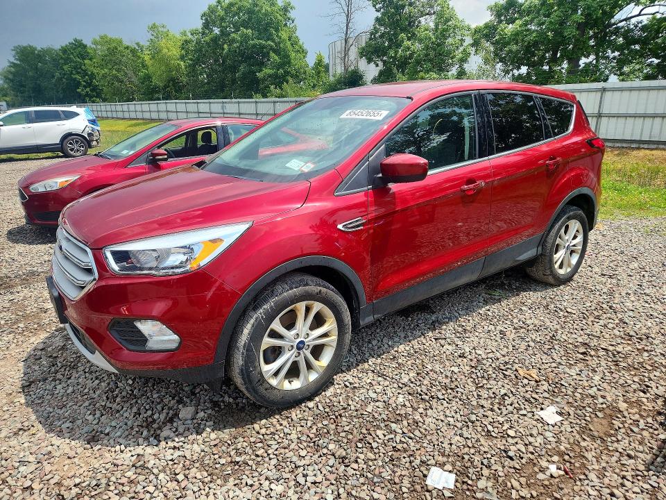 2019 FORD ESCAPE SE - 1