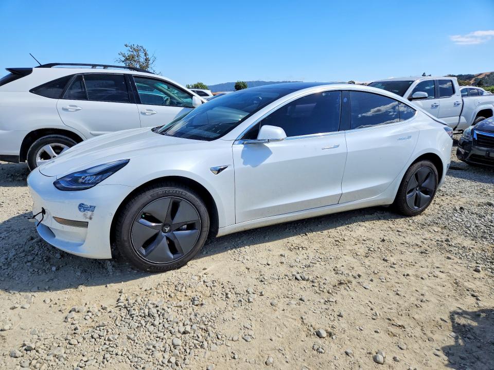 2020 TESLA MODEL 3 - 1