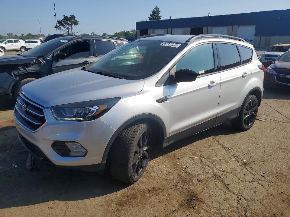 2019 FORD ESCAPE SE - 1