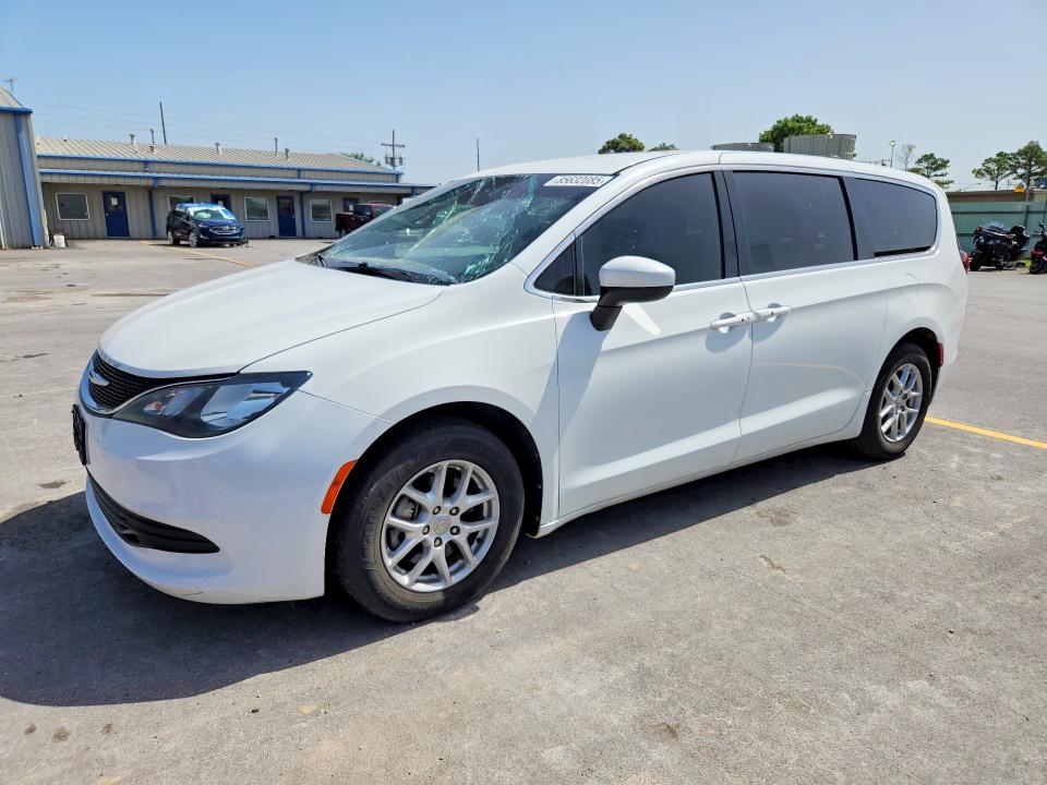 2017 CHRYSLER PACIFICA TOURING - 1