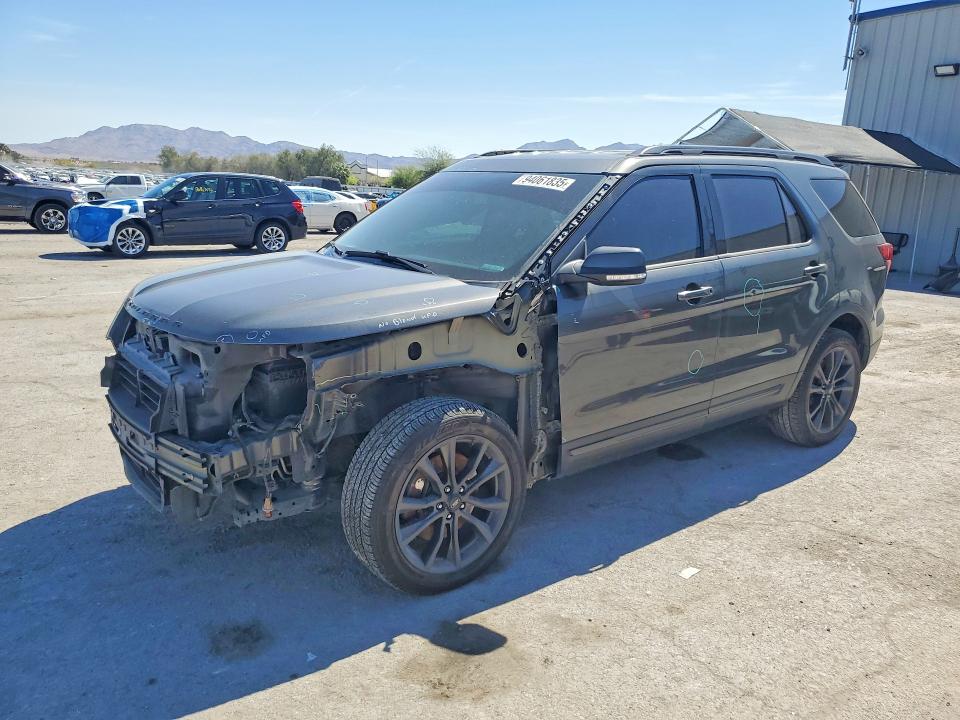 2017 FORD EXPLORER XLT - 1