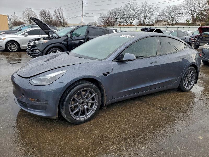 2022 TESLA MODEL 3 - 1
