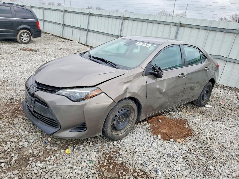 2018 TOYOTA COROLLA LE - 1
