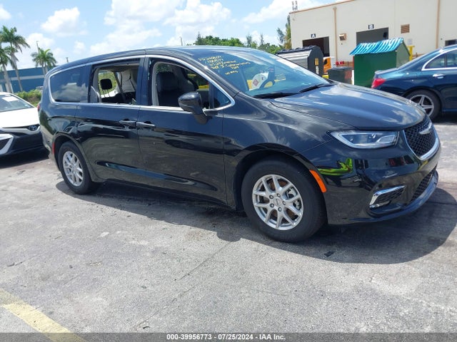 2023 CHRYSLER PACIFICA TOURING L - 1