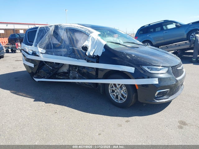2023 CHRYSLER PACIFICA TOURING L - 1