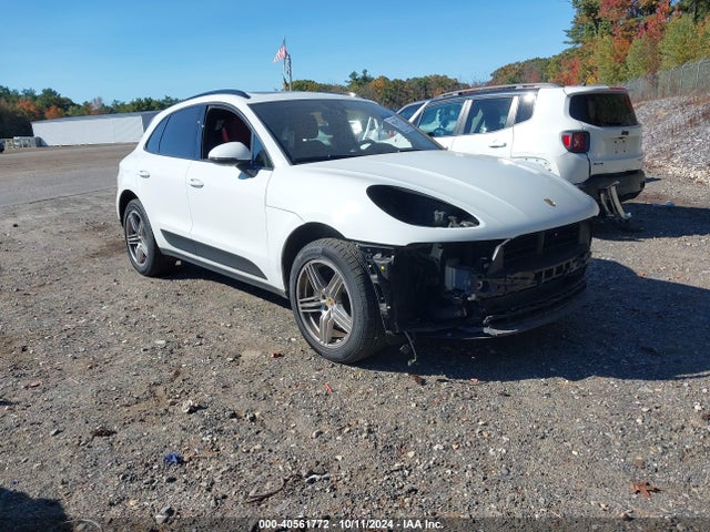2020 PORSCHE MACAN - 1
