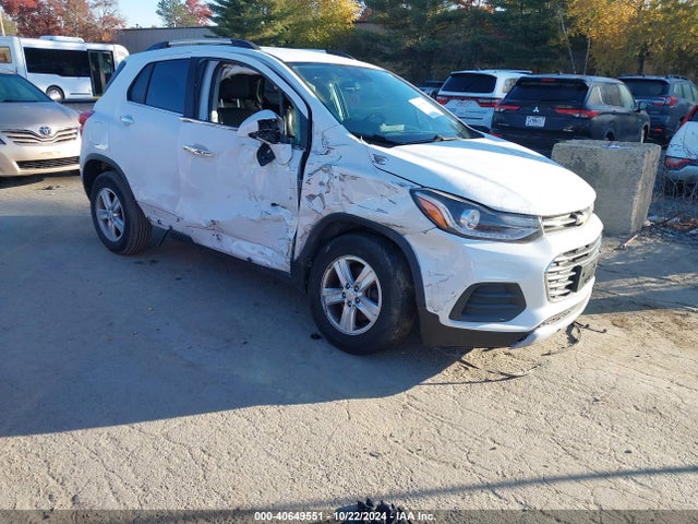 2017 CHEVROLET TRAX LT - 1